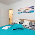 Charmante Mit Privatem Pool, Klima, Sonnenliegen, Terrasse Und Grill Nyaraló *